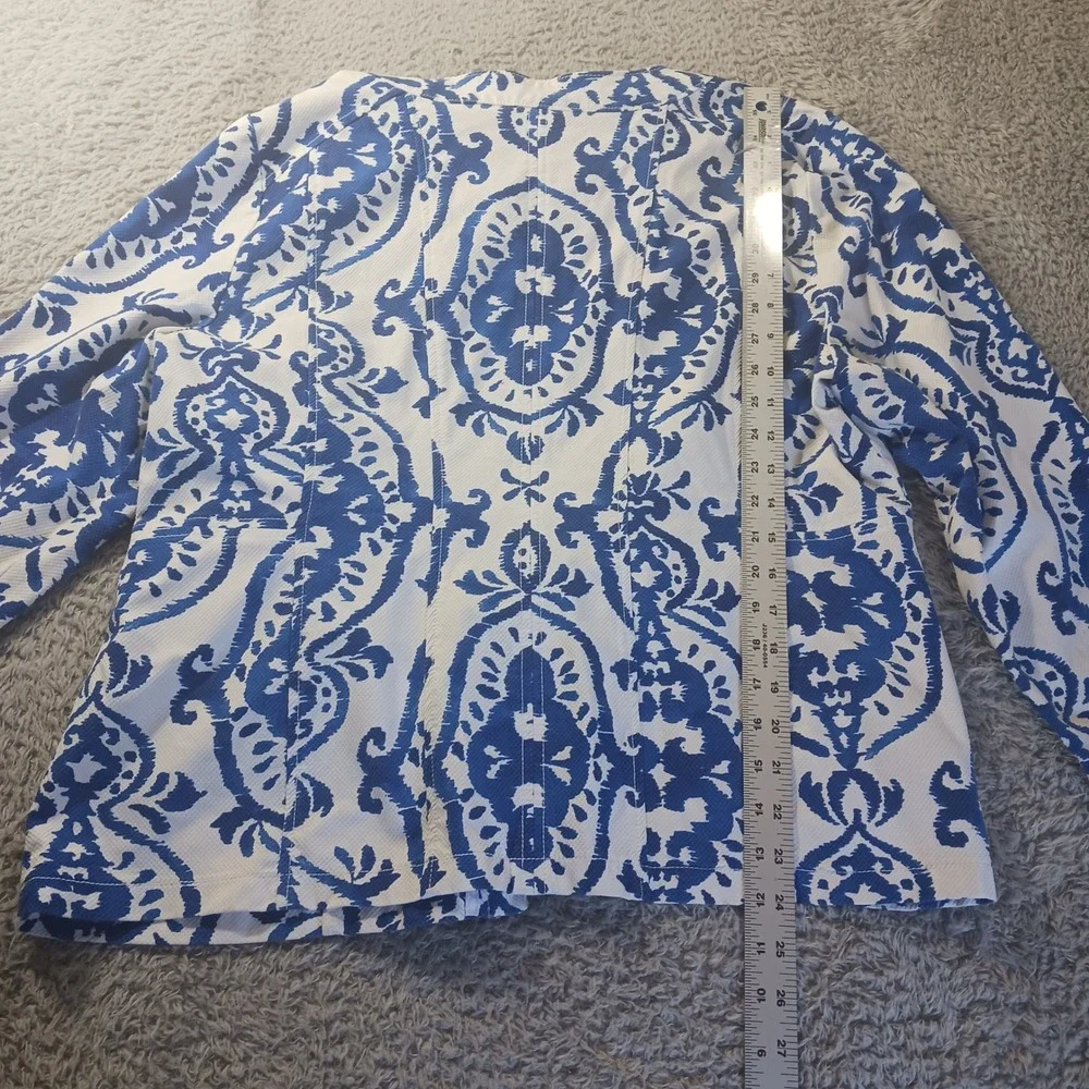 Chico's 3 (US 16) Hook Front‎ Jacket Blue White Damask Pattern READ Damask